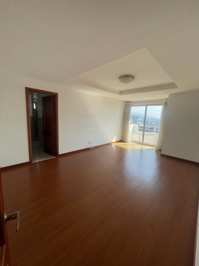 En Renta amplio Apartamento en Zona 15 Vista Hermosa - Image 2