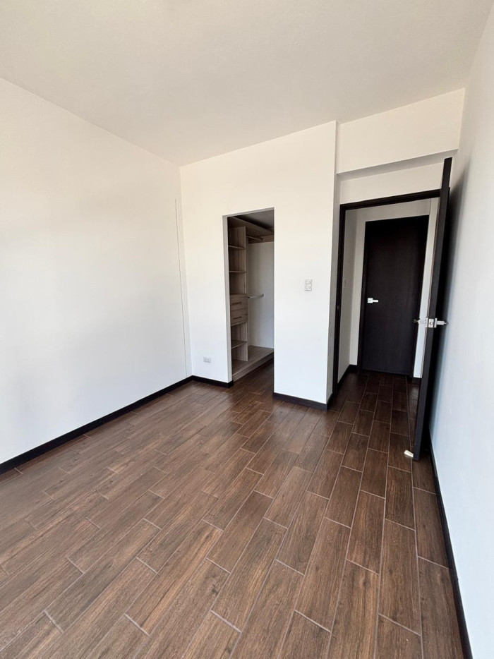 Apartamento en Renta en Miranda, zona 12 - Image 3