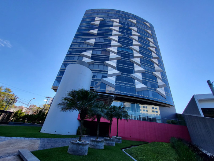 Apartamento en alquiler Torre Nova zona 13 - Image 2