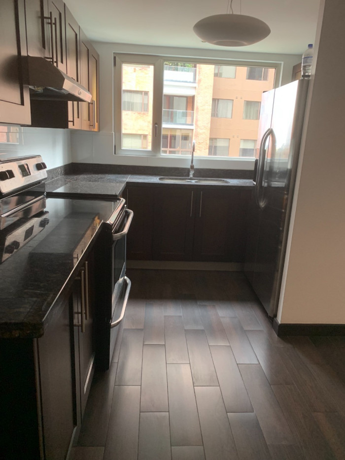 Plus Real Estate renta apartamento en zona 14
