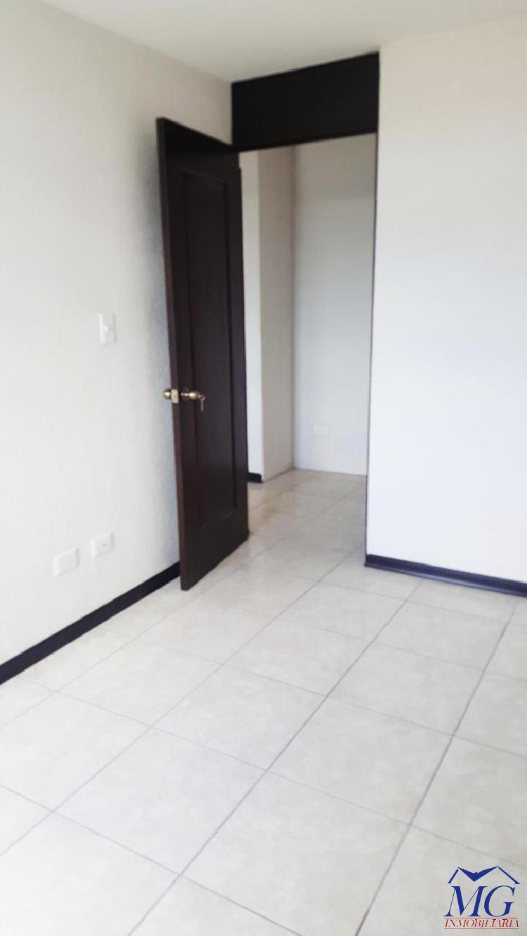 ALQUILO APARTAMENTO EN ZONA 17 - Image 3