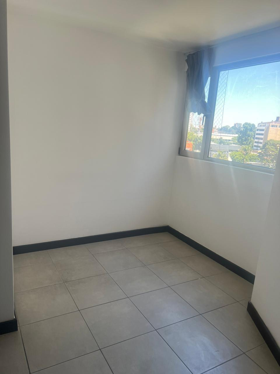 Apartamento en Renta en Zona 14 Guatemala - Image 2
