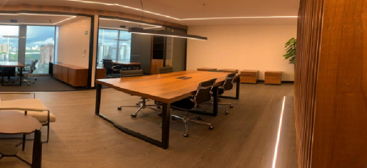 OFICINA AMOBLADA EN RENTA EN ZONA 10/MUNDO INMOBILIARIO — foto 3