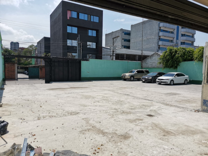 Plus Real Estate renta casa comercial en zona 9 - 5