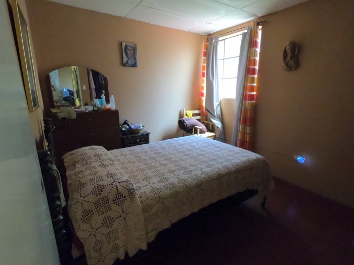 VENDO Casa en Colonia La Escuadrilla, Zona 2 de Mixco - Image 4