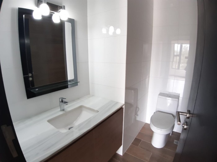 Apartamento en venta en zona 15 GANGA - Image 4