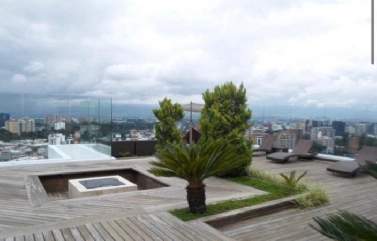 Rento amplio apartamento en zona 10, Diagonal 6. — foto 11