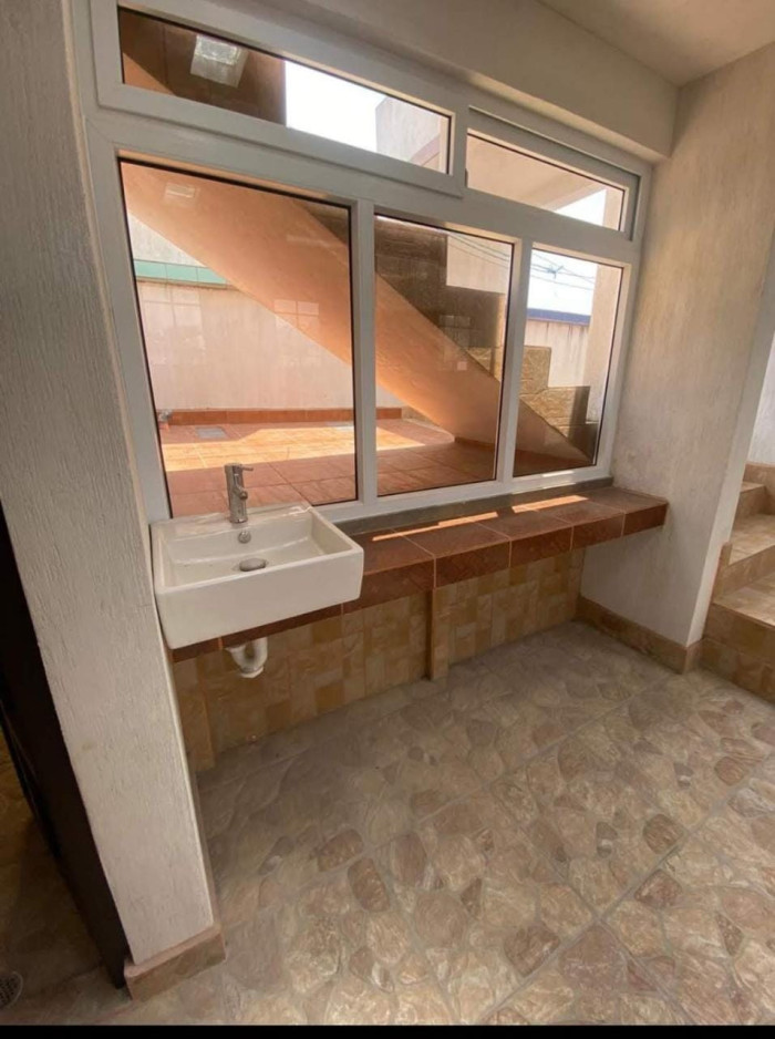 EDIFICIO EN #VENTA ZONA 11 - Miniatura 9