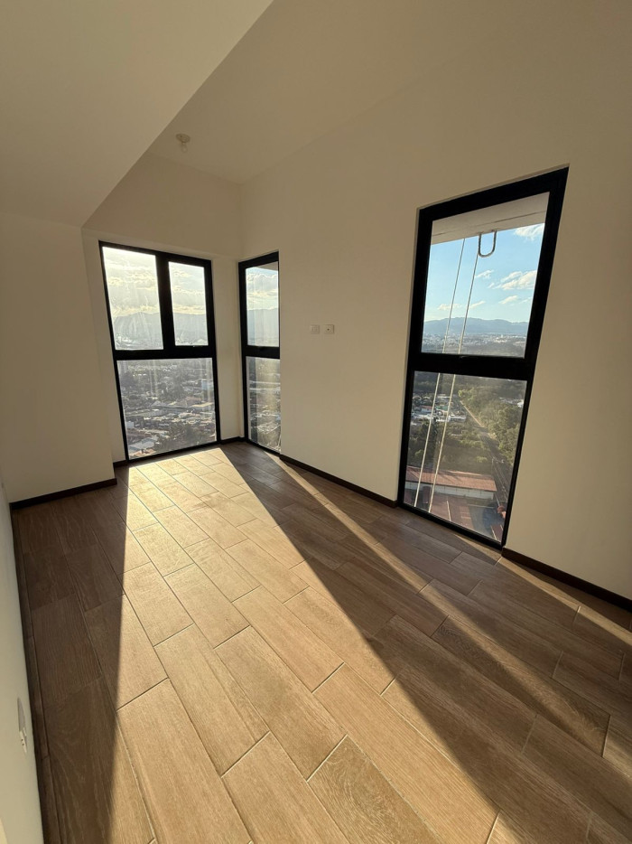 Apartamento en renta en zona 11 Edificio nuevo — foto 4