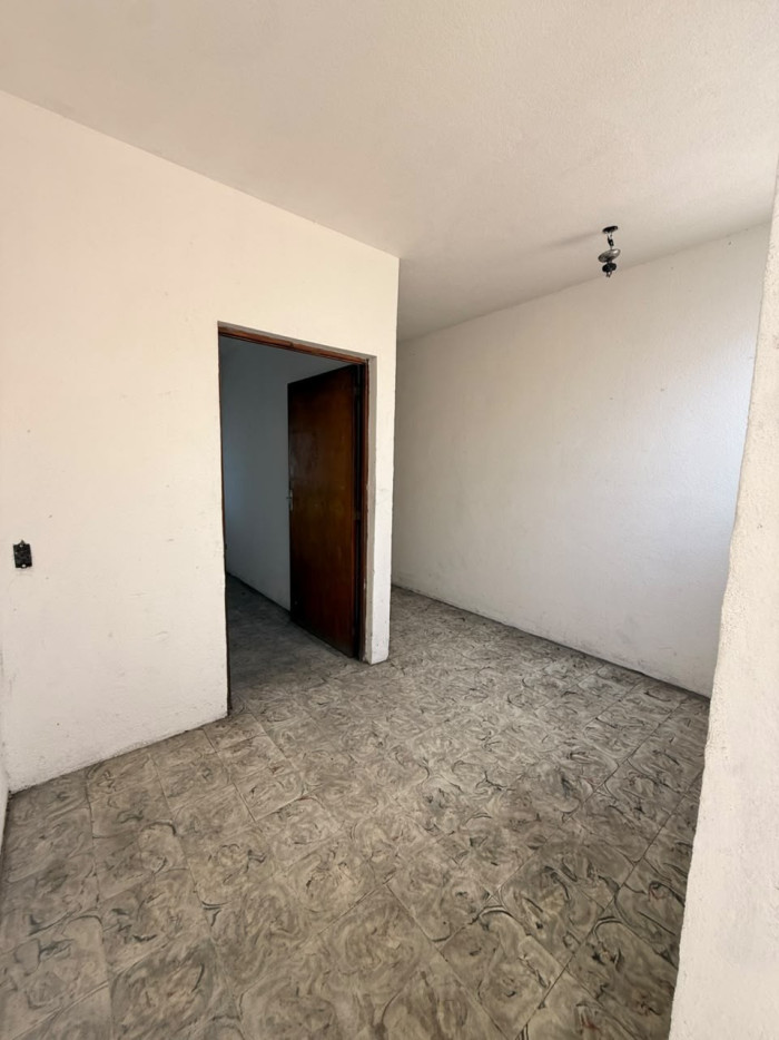 Venta de Casa amplia cercana al Sauce Zona 2 - Image 2