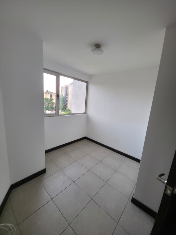 Apartamento en Renta en Zona 14 Guatemala - Image 5