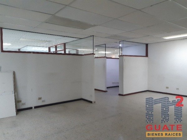 Oficina de 145 m2 de construcción en Renta, Zona 09