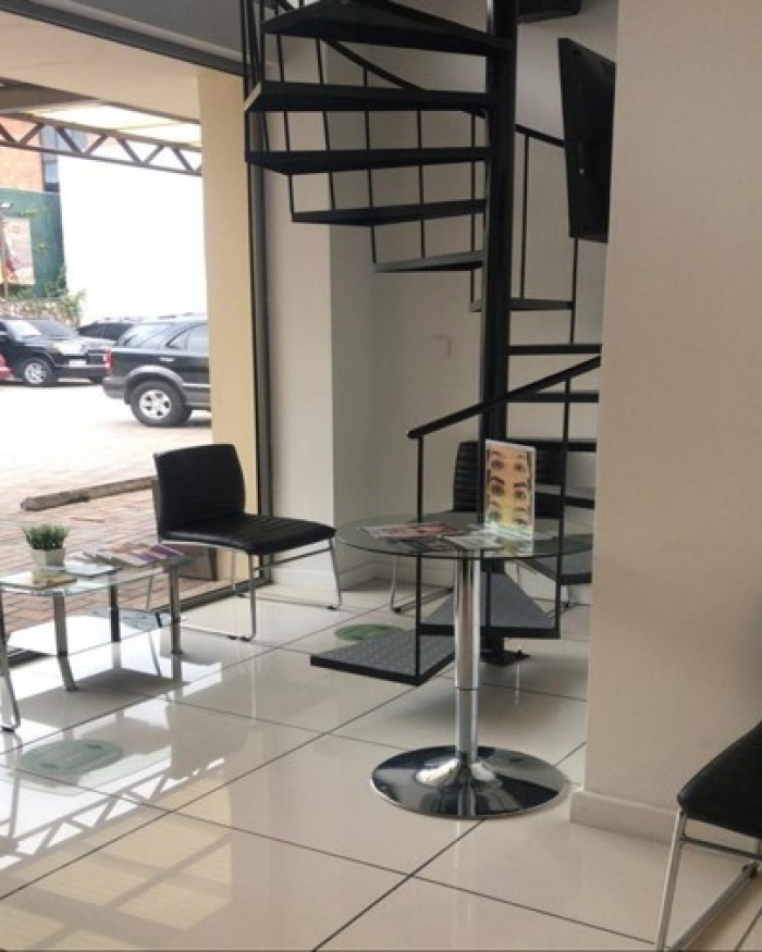 Local zona 15 Plaza - Miniatura 3