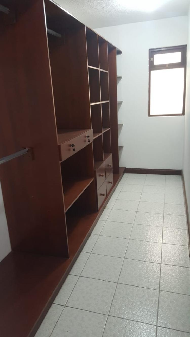 Amplia casa en renta o venta La Cañada zona 14, Ciudad - Miniatura 12