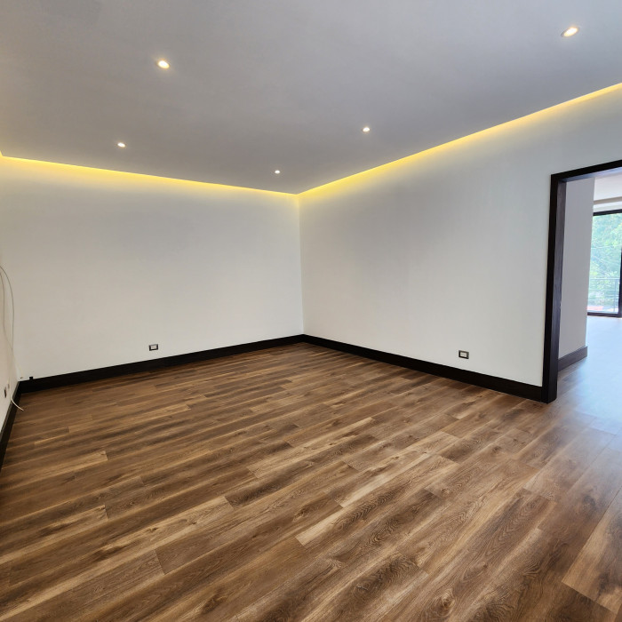 Casa en alquiler zona 10 - 2