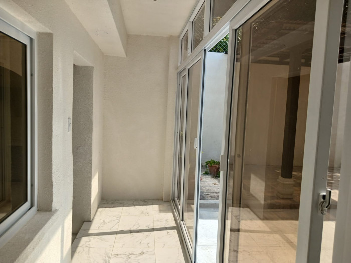 CASA REMODELADA EN VENTA EN ZONA 1 - Miniatura 8