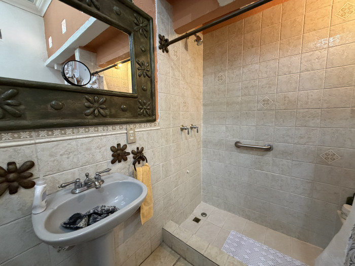 Casa en Condominio en Venta en San Lucas Sacatepéquez - Miniatura 23