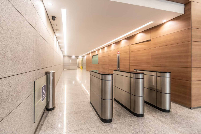 Oficinas en obra gris sobre paseo de la Reforma — foto 8