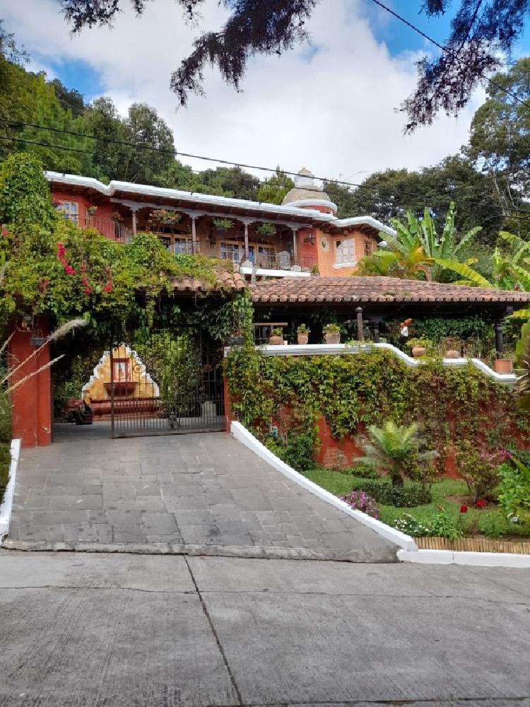 casa en condominio Miralvalle zona 1 de Mixco