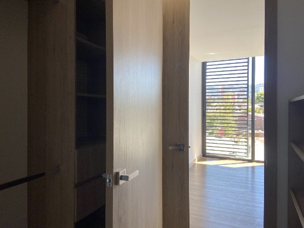 APARTAMENTO EN RENTA EN TRIVA, ZONA 15 — foto 6