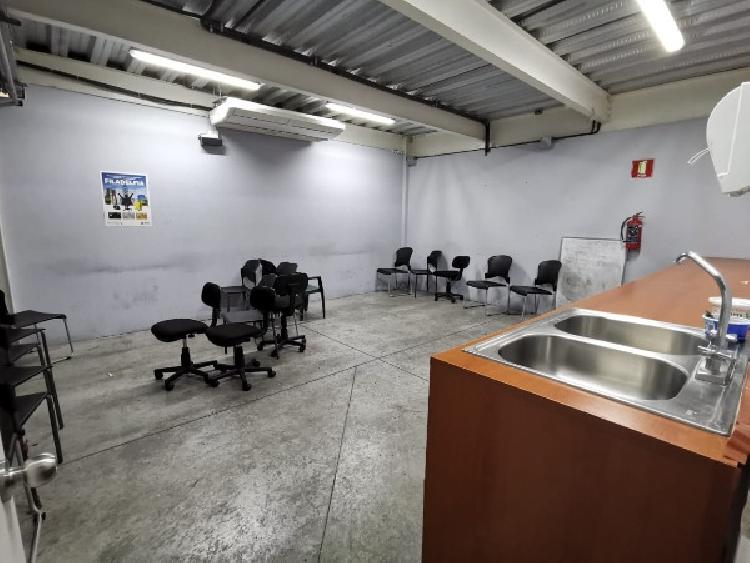 BODEGA EN RENTA - 4
