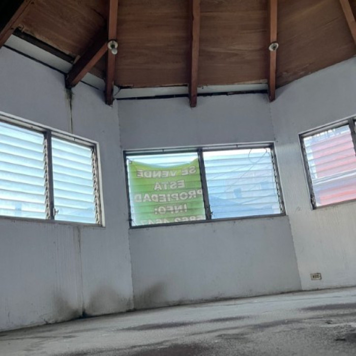 Casa para Uso Comercial en San Juan Sacatepéquez - Miniatura 2