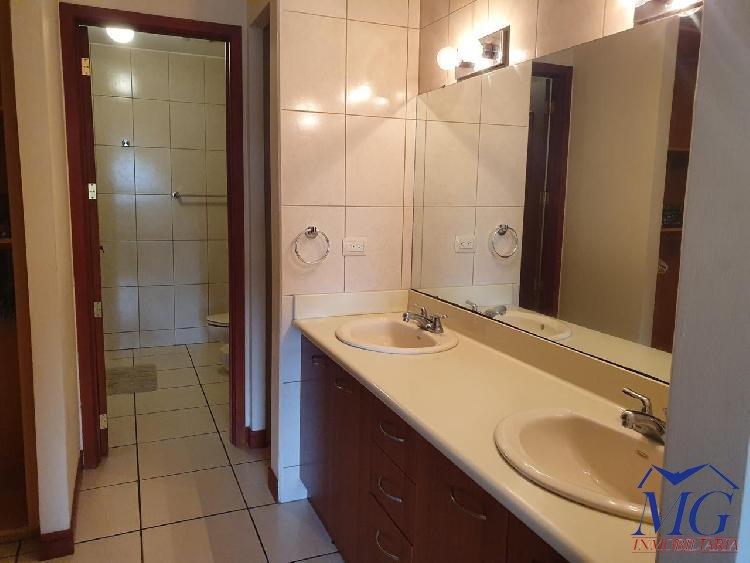 Apartamento en Venta ZONA 10, Jardines del Acueducto — foto 3