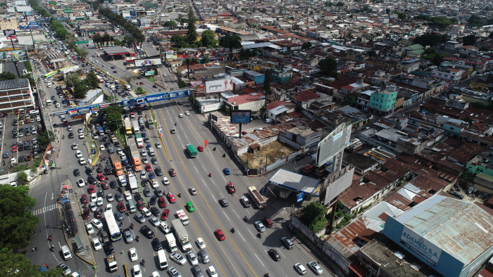 Terreno en alquiler sobre Calzada Roosevelt - Miniatura 2