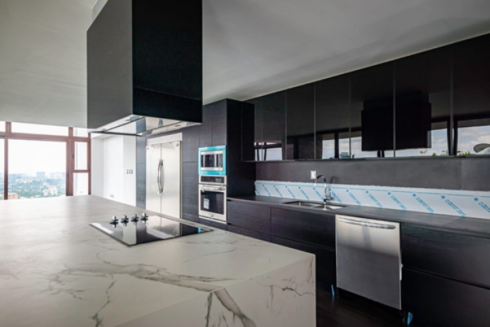 Plus Real Estate Vende / renta Penthouse en zona 15
