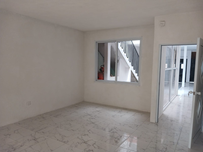 CASA REMODELADA EN VENTA EN ZONA 1 - Miniatura 13