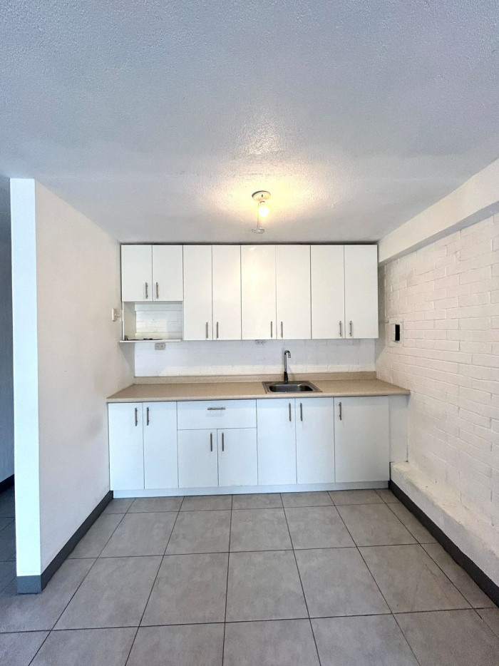 Apartamento en renta en zona 10, diagonal 6 — foto 6