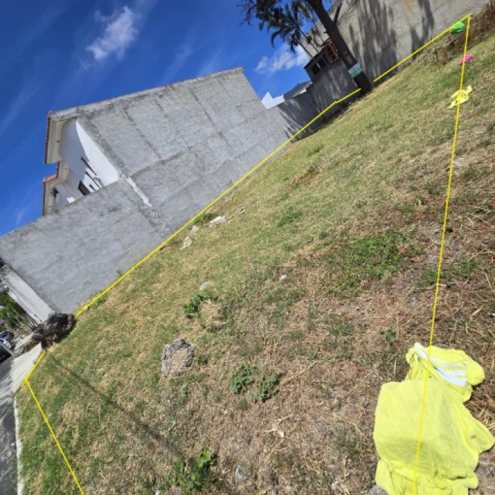 Terreno Amplio en Venta Pinares de San Cristóbal - Miniatura 4