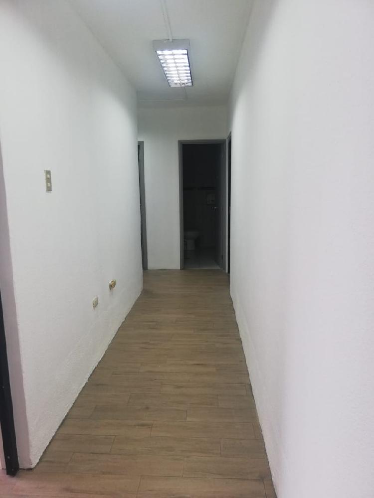 CASA EN RENTA EN ZONA 15 IDEAL PARA OFICINA — foto 4