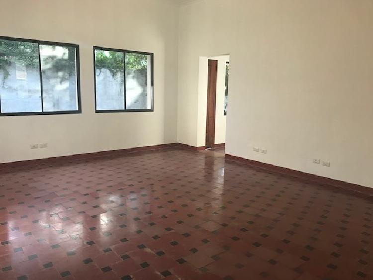 Propiedad comercial en Renta en zona 10 Guatemala - Miniatura 9