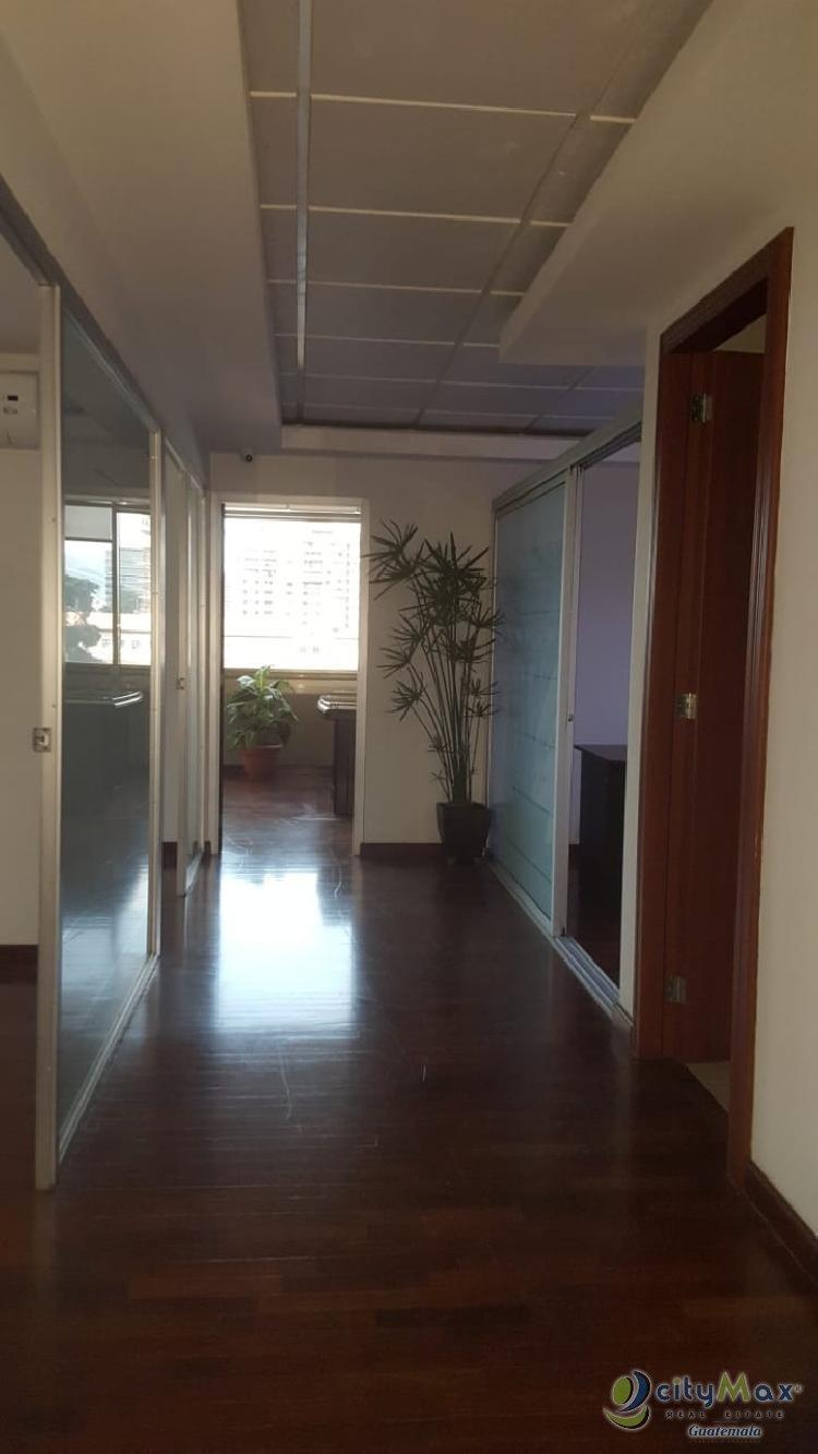 Oficina en renta en Edificio de zona 10 Guatemala - Image 2
