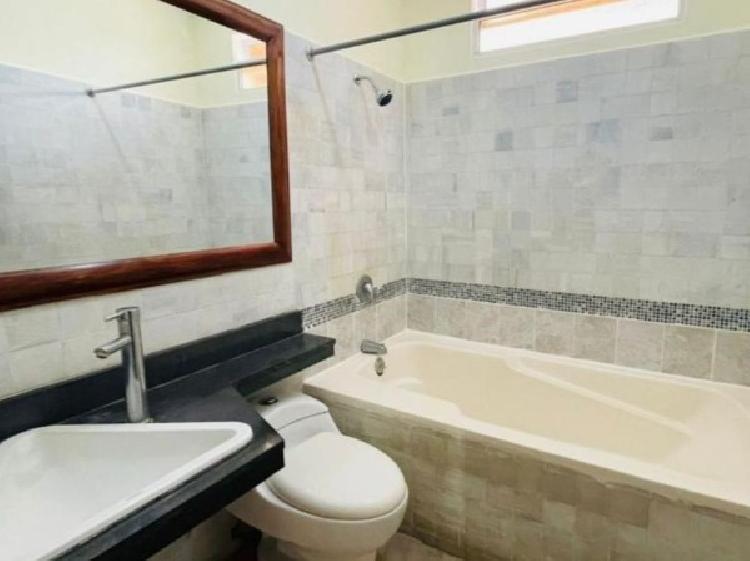 CASA EN RENTA EN ZONA 16 — foto 14