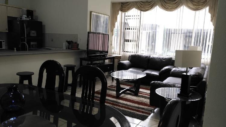 APARTAMENTO EN RENTA, ZONA 14 — foto 2
