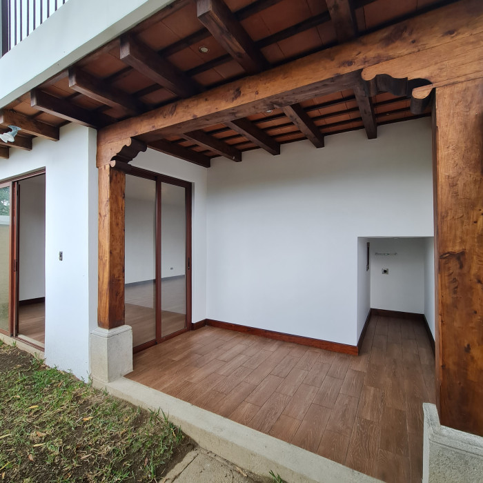Exclusiva Casa en Venta en La Antigua Guatemala - Miniatura 17