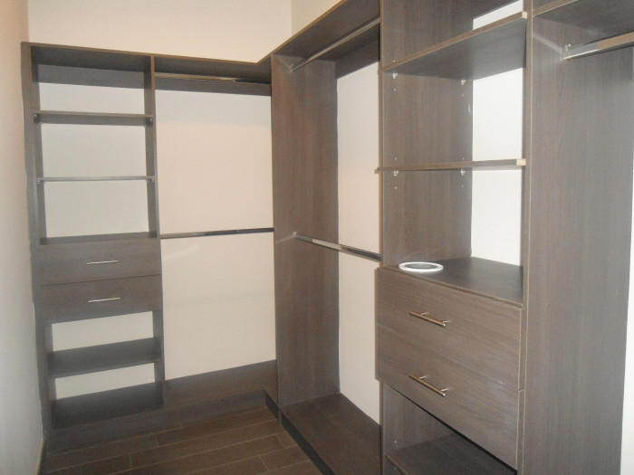 En renta apartamento en Ladera de Florencia zona 10 — foto 2