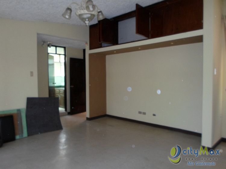 CASA EN VENTA ZONA 11 LAS CHARCAS - Miniatura 7