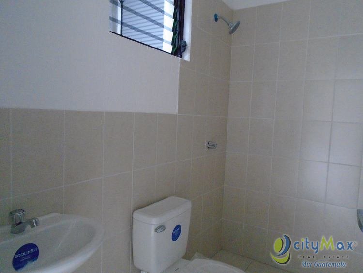 Rento Ofibodega de 319m² en Condominio Zona 11 - Miniatura 3