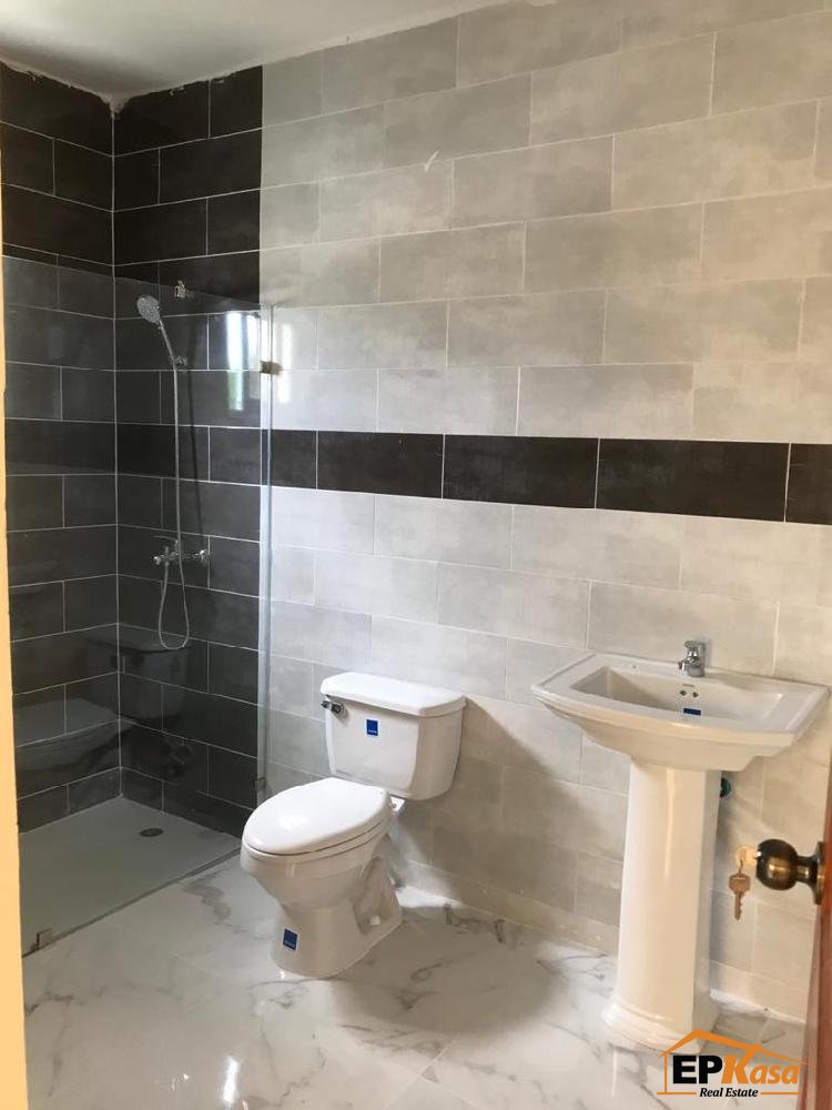 Casa de dos niveles, Prado Oriental, Santo Domingo Este — foto 9