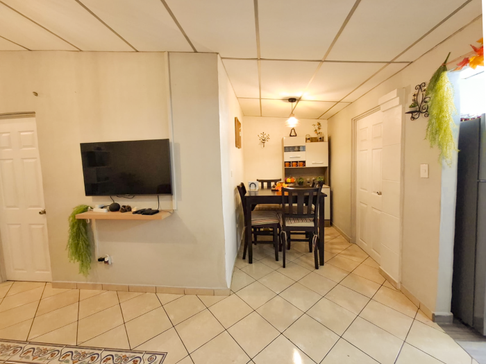 Casa remodelada en la Cima 4 en venta solo para mudarse - 4