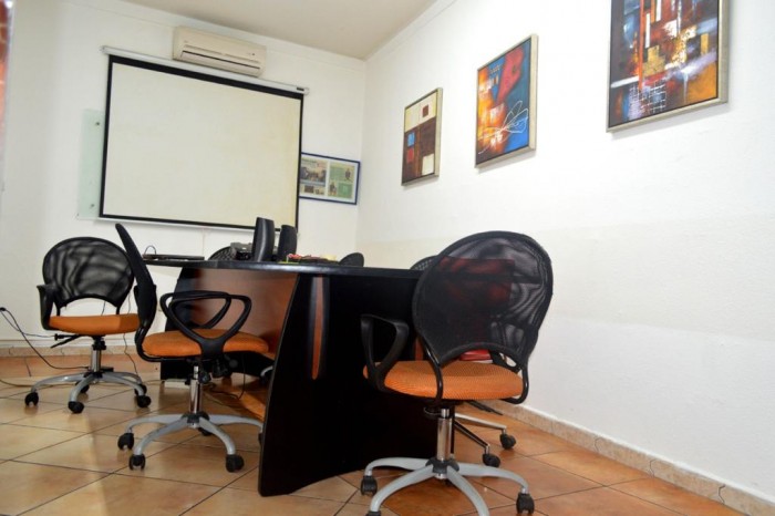 Venta de Ofibodega dentro de Empresarial  zona 4 Mixco - Miniatura 8