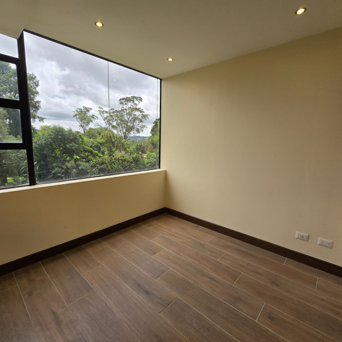 En venta apartamento en Oakland zona 10 Guatemala - Miniatura 22