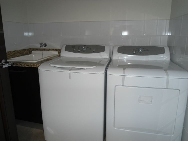 Apartamento en renta en primer nivel zona 14 Guatemala - Miniatura 2