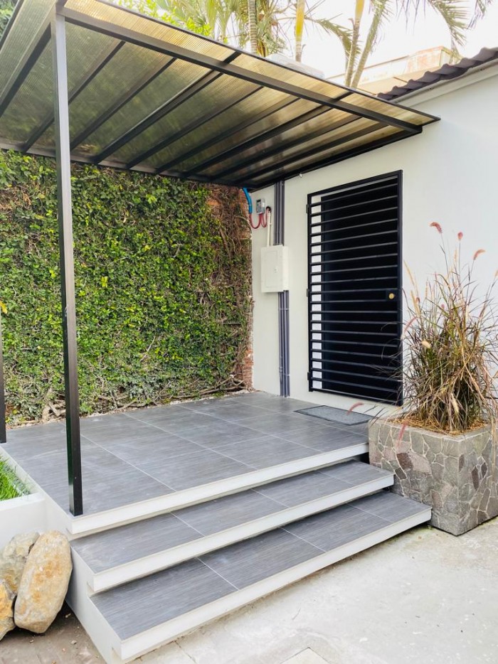 Hermoso Estudio a estrenar en Loma Linda - 9