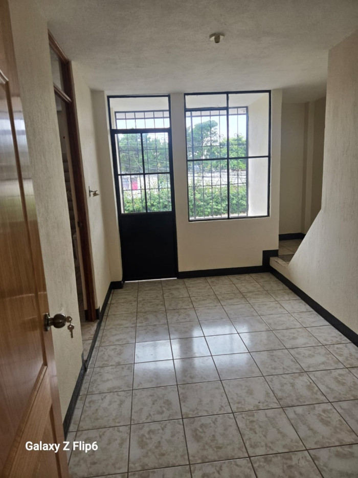 EDIFICIO EN VENTA EN ZONA 5, JARDINES DE LA ASUNSIÓN - Miniatura 2