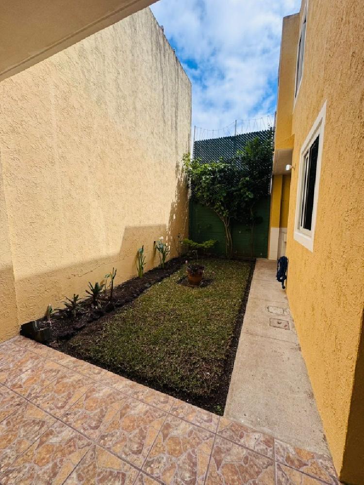 CASA EN RENTA – BOSQUES DE ARRAZOLA | KM. 18.5 CAES - 19