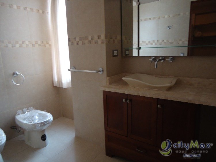 RENTA HERMOSO APARTAMENTO AMUEBLADO EN ZONA 10 - Miniatura 9